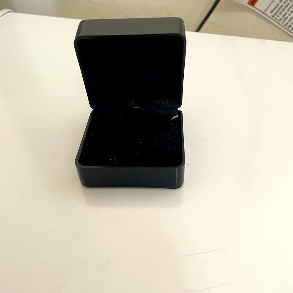 Ring holder